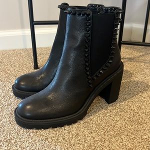 Jessica Simpson booties